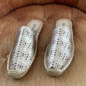 SOLUDOS AMI PERFORATED MULE